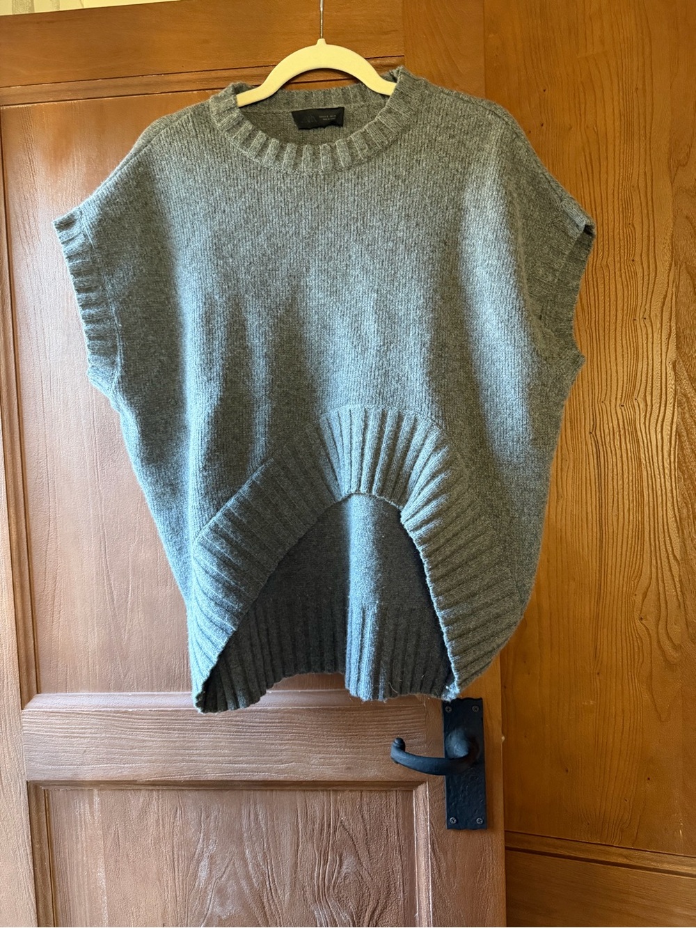 Zara Gray Sleeveless Crewneck Knit Vest